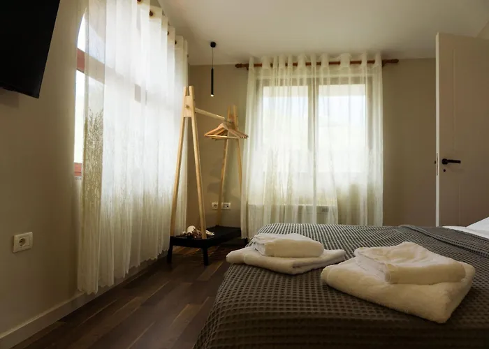 Vila Secret Stone Tirana