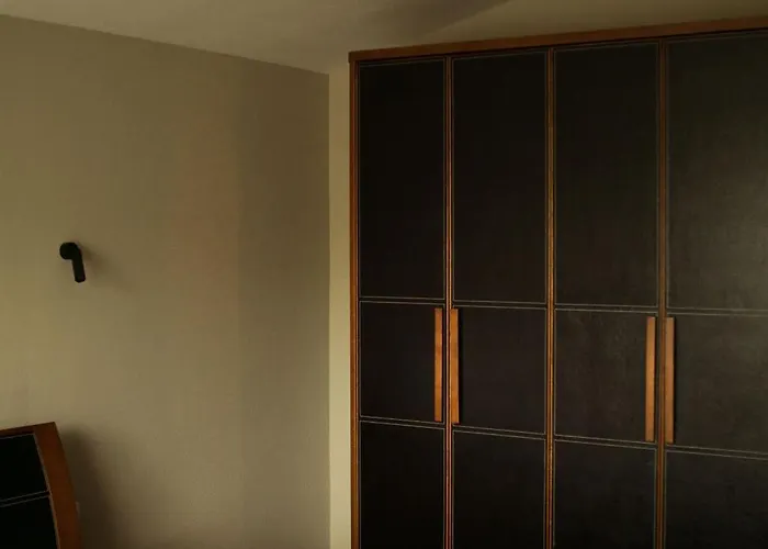 Secret Stone * Тирана