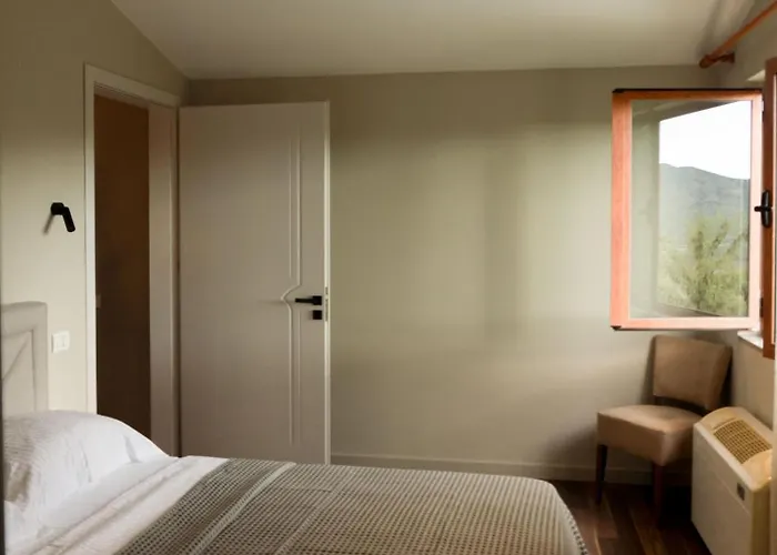 Secret Stone 别墅 地拉那